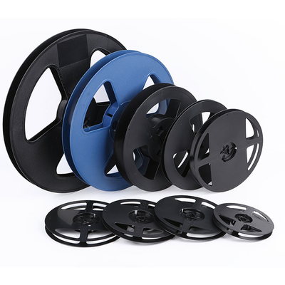 L'avvolgicavo di plastica nero, ha perforato il nastro del trasportatore di 8mm SMT SMD