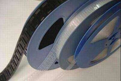 Nastro portante di 8 mm di larghezza con bordo sollevato essenziale per l'imballaggio dei componenti elettronici