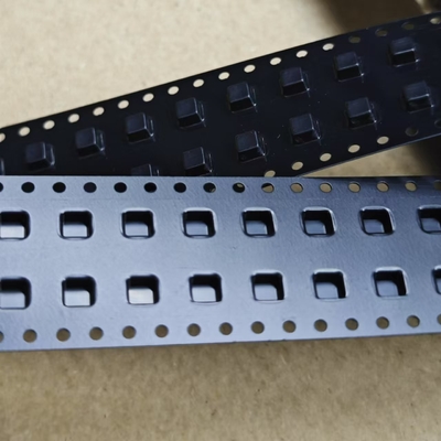 Nastro portante in rilievo SMD da 10 mm con proprietà di dispersione statica e valore Esd 10E5