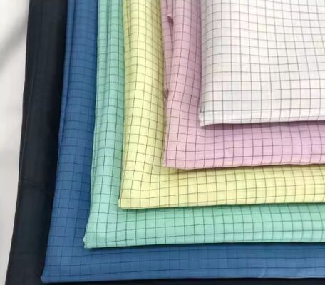 Tessuto antistatico a strisce da 5 mm, materiale traspirante 115GSM, progettato per le stanze pulite.